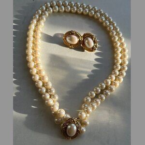 Vintage Avon pearl necklace and earrings set